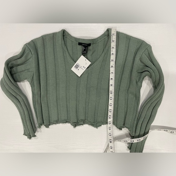 Sweater - Picture 4 of 5